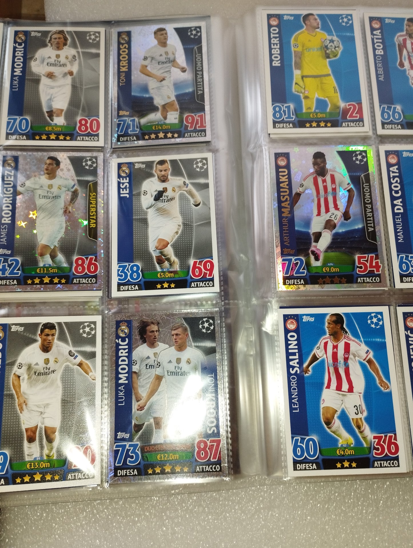 Album Card UEFA Champion League Stagione 2015/16

Edita da  Topps Match Attax