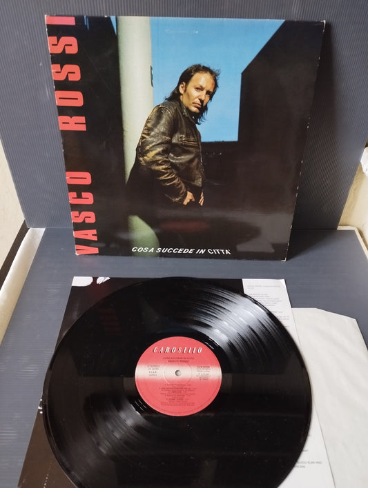 Cosa succede in città" Vasco Rossi Lp 33 Giri

Edito nel 1985 da Carosello Cod .CLN 25109