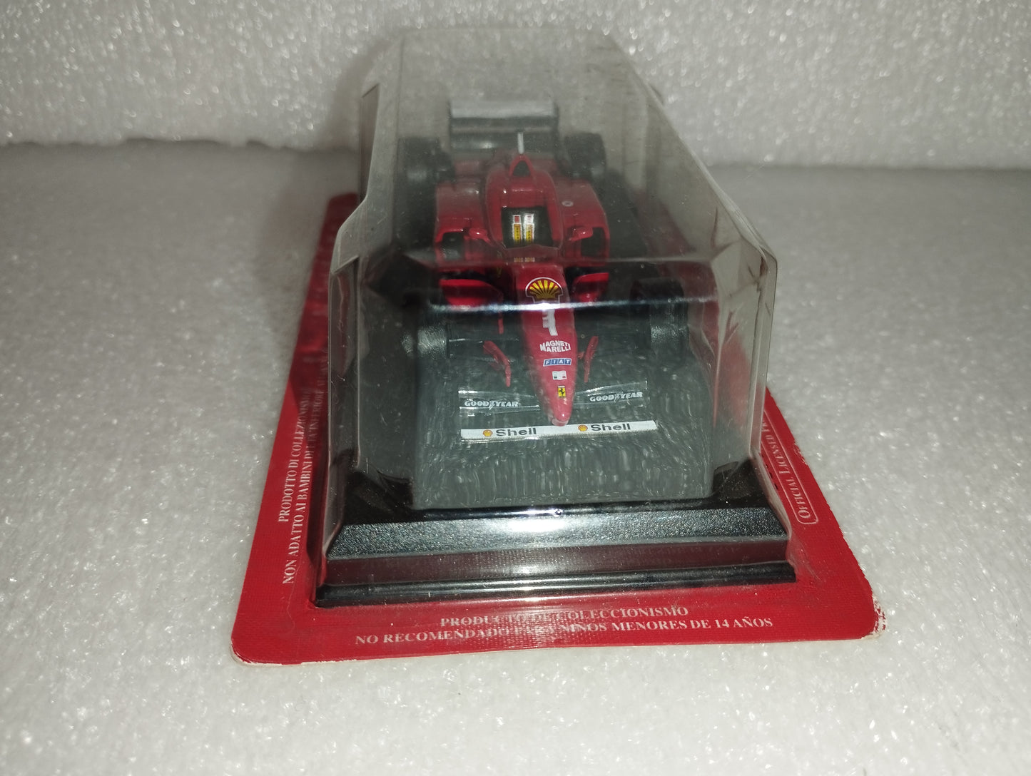 Modellino Ferrari F310 1996 Michael Schumacher

Scala 1:43