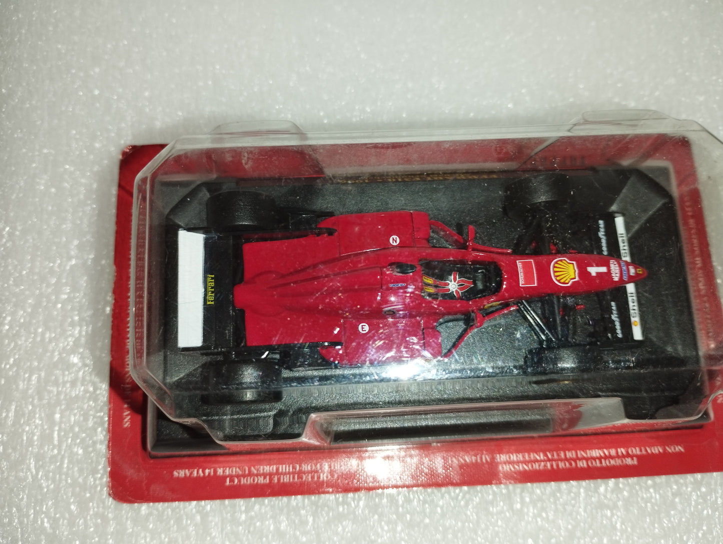 Modellino Ferrari F310 1996 Michael Schumacher

Scala 1:43