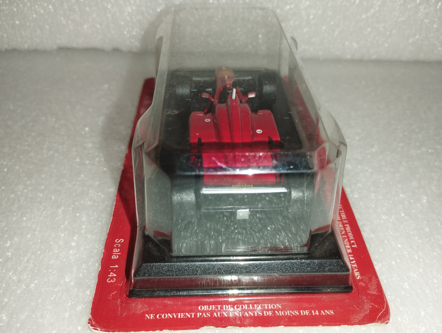 Modellino Ferrari F310 1996 Michael Schumacher

Scala 1:43