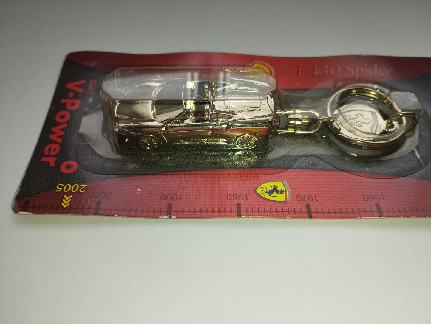 Ferrari F430 Spider key ring
 2005
 Shell V-Power gadgets

 In chromed metal