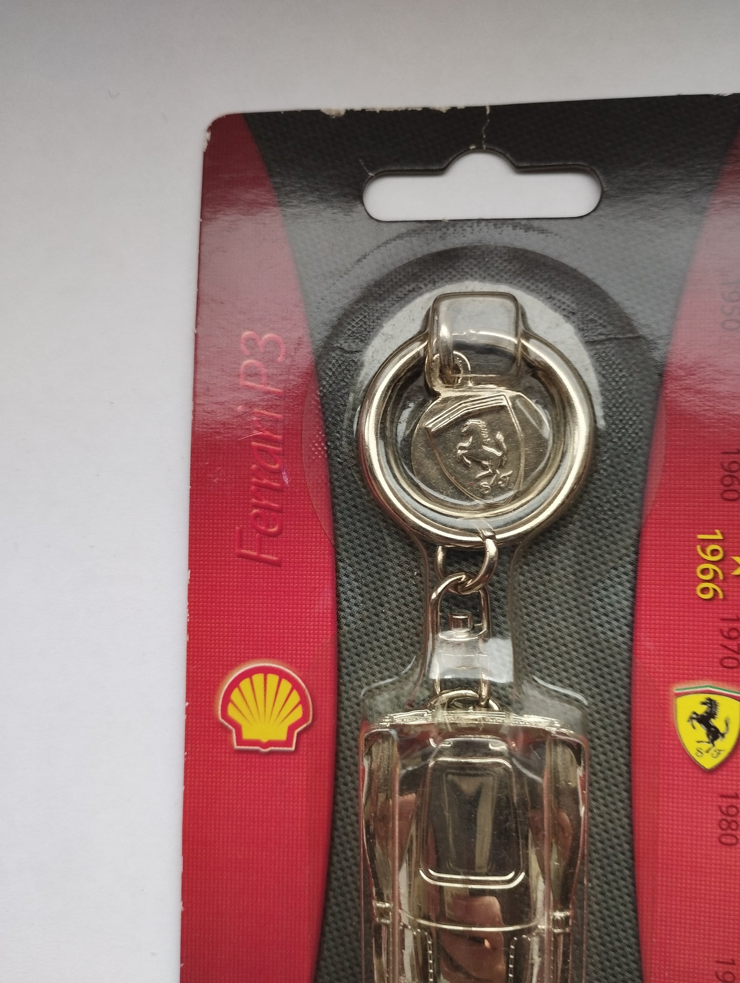 Ferrari P3 1966 key ring

 Shell V-Power gadgets

 In chromed metal