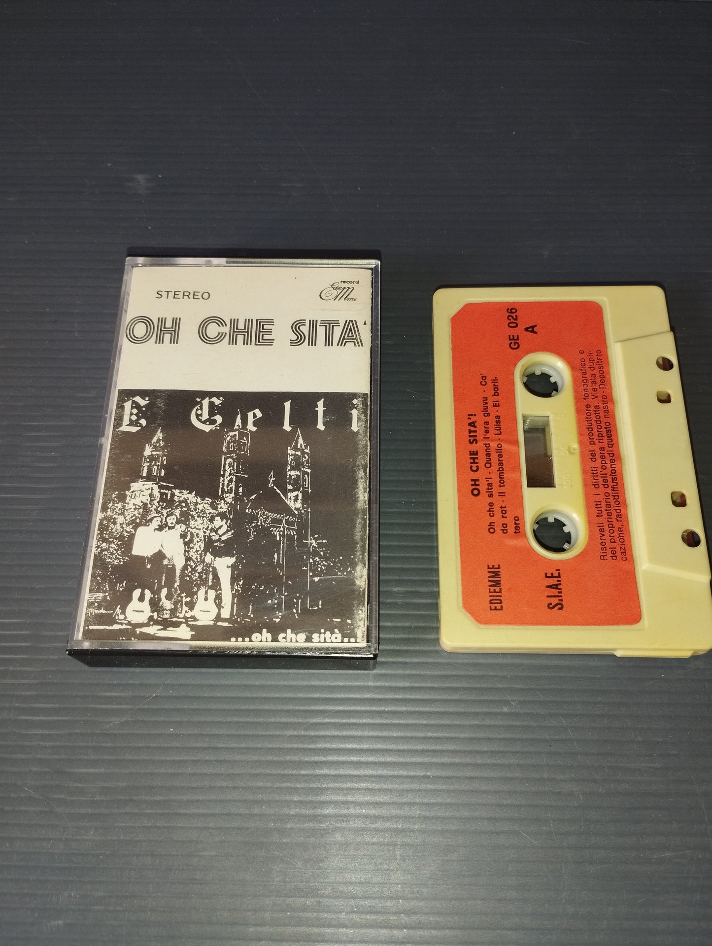 Oh che sita'" I Celti musicassetta

Edita negli anni 70 da Ediemme  Cod .GE 026