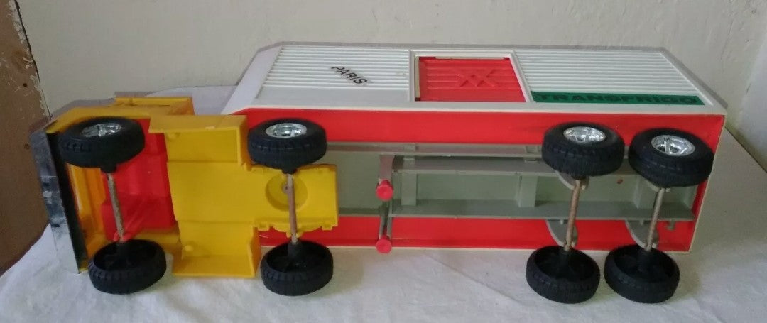 Original Uncle Willy Mennella Transfrigo truck model from the 60s and 70s