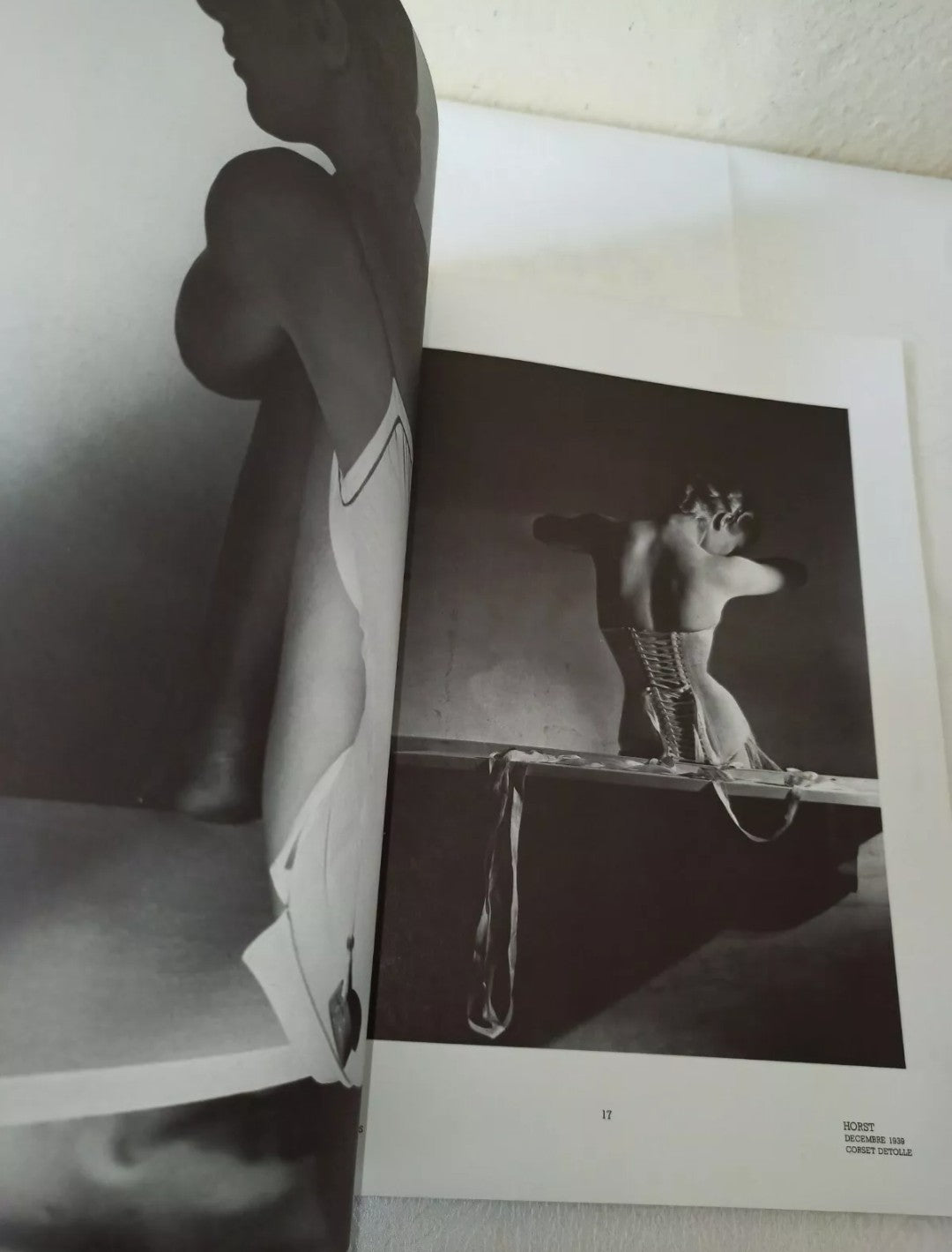 Catalogo dell' esposizione presso il Museo Jacquemart-Andrè per i 50 anni di fotografie di Vogue Paris, originale anni 80