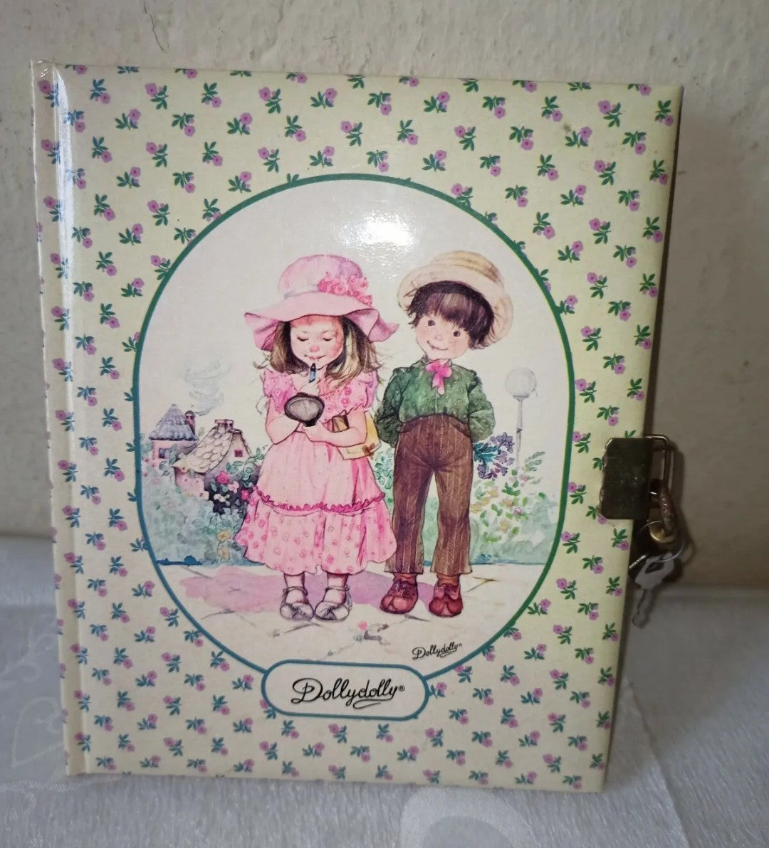 Secret diary agenda with Dollydolly Malipiero padlock, original from the 80s